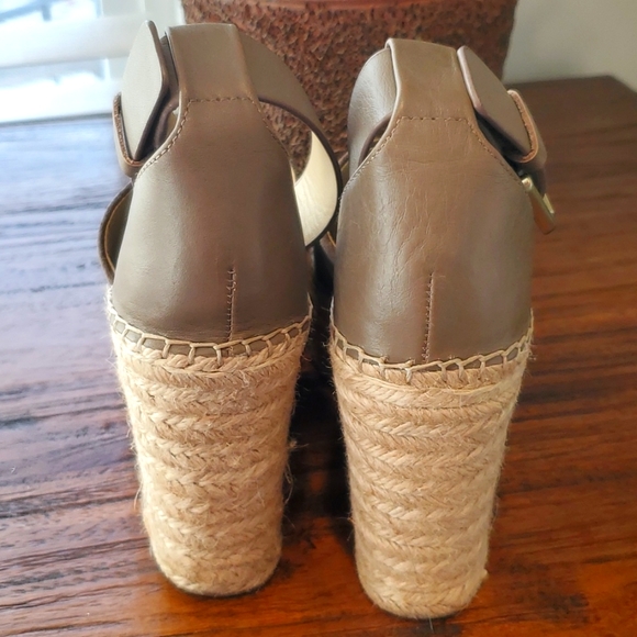 Marc fisher Mladalyn suede espadrille platform wedges